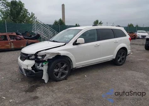 2015 Dodge Journey Crossroad z USA, uszkodzony, nr VIN 3C4PDCGG0FT547112